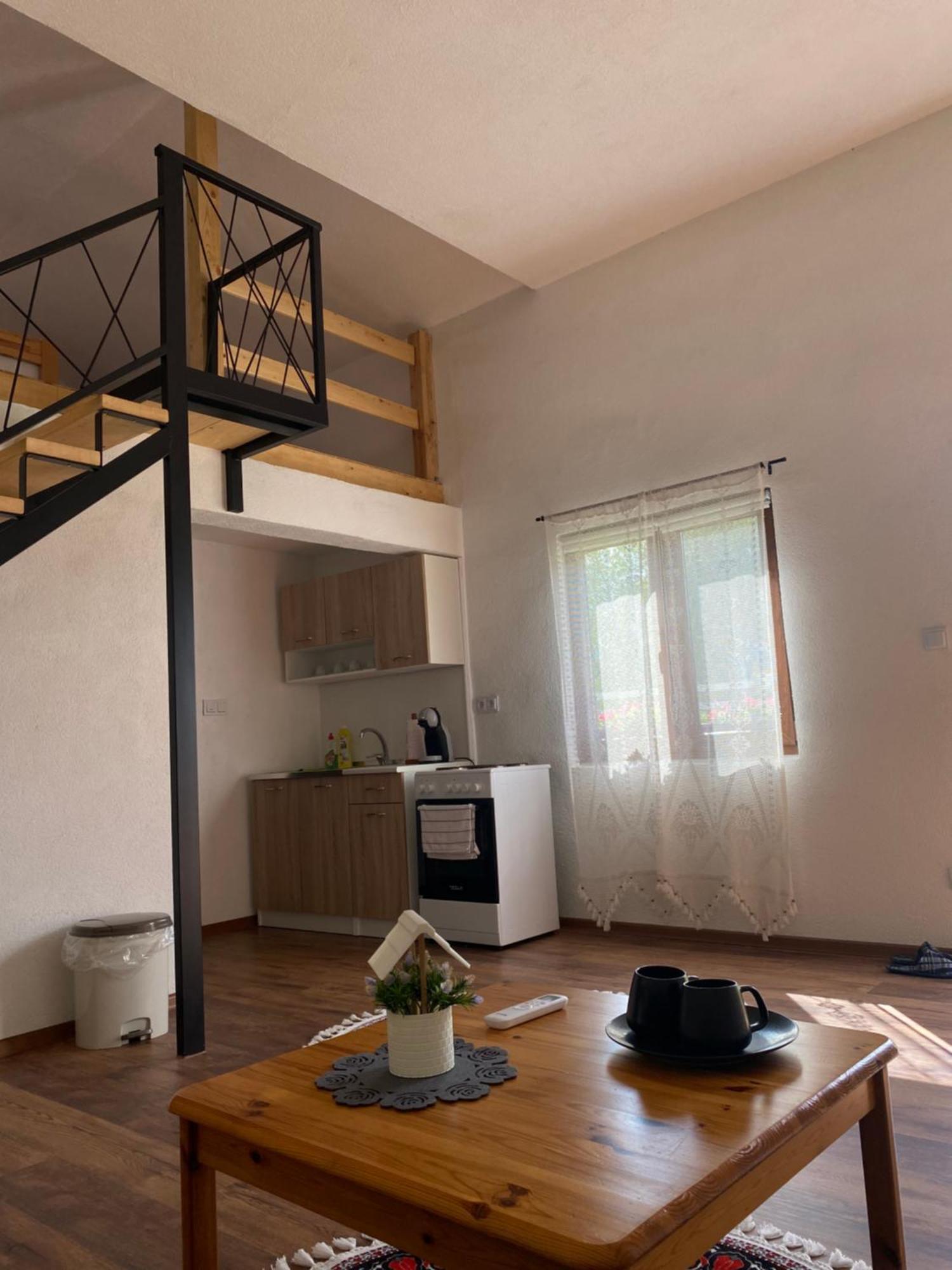 Bihać Hill House Emirヴィラ エクステリア 写真