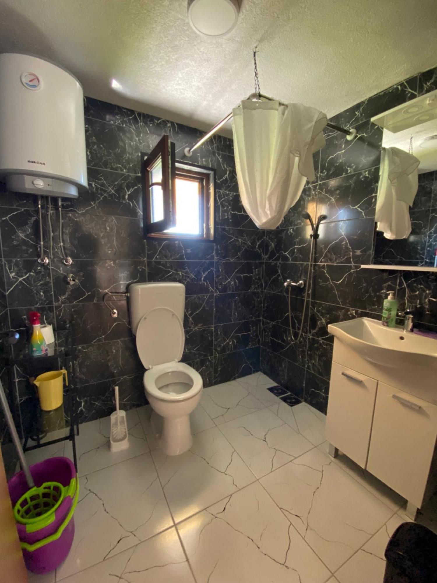 Bihać Hill House Emirヴィラ エクステリア 写真